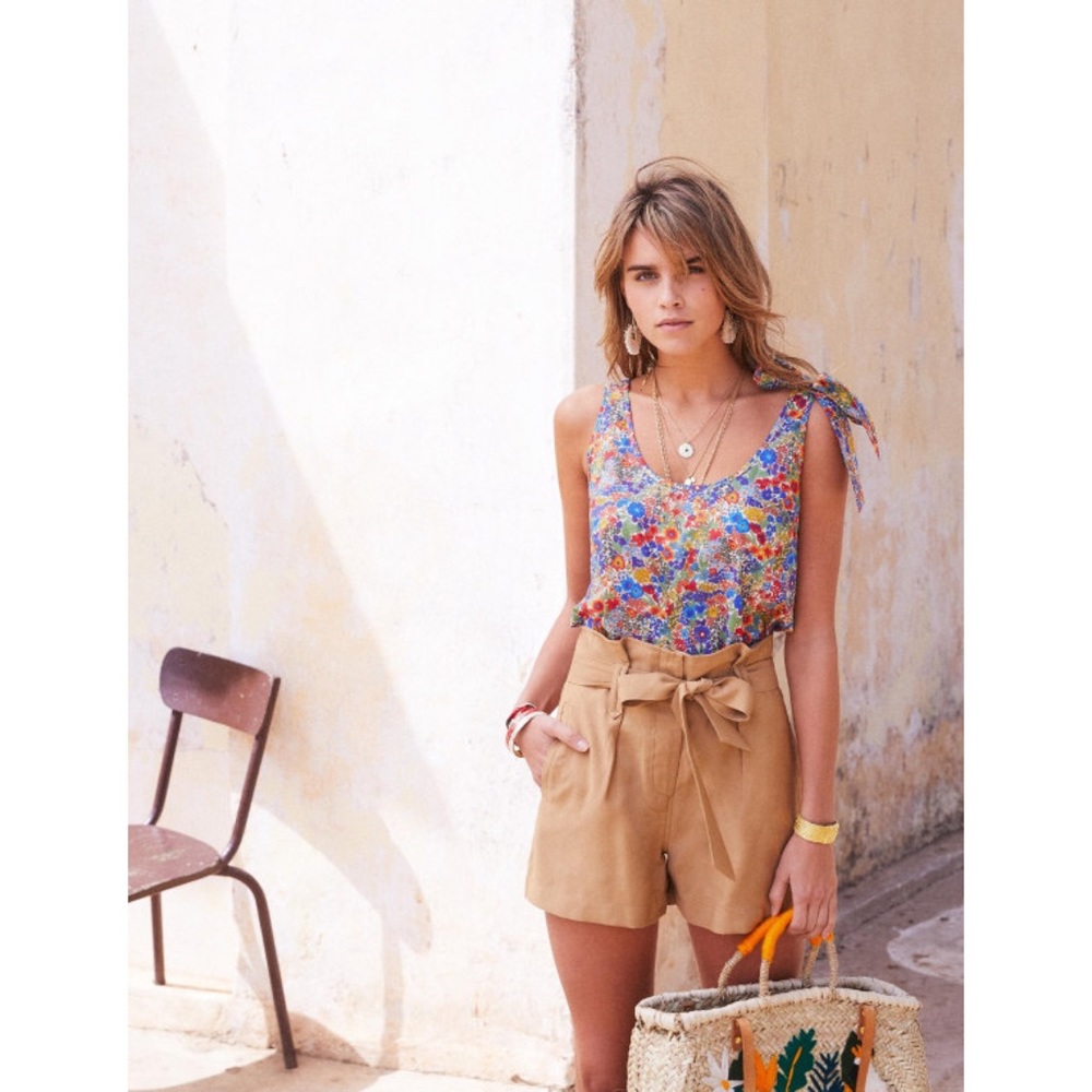 SÉZANE Zoé High Waisted Paperbag Shorts Beige